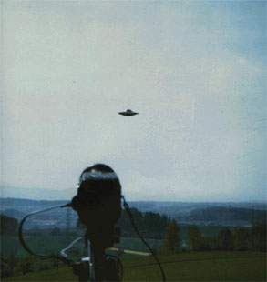 flying ufo caught by a camera