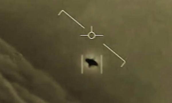 ufo caught by militay airplane