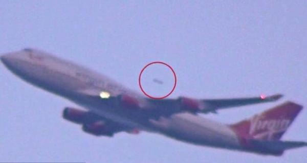 ufo spotted near airplane
